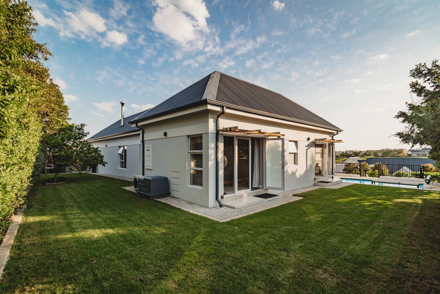 4 Bedroom Property for Sale in Kingswood Golf Estate Western Cape